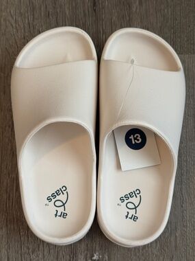 NWT Girls Art Class White Slide Sandals SZ 13 Chunky Platform Slip On Summer